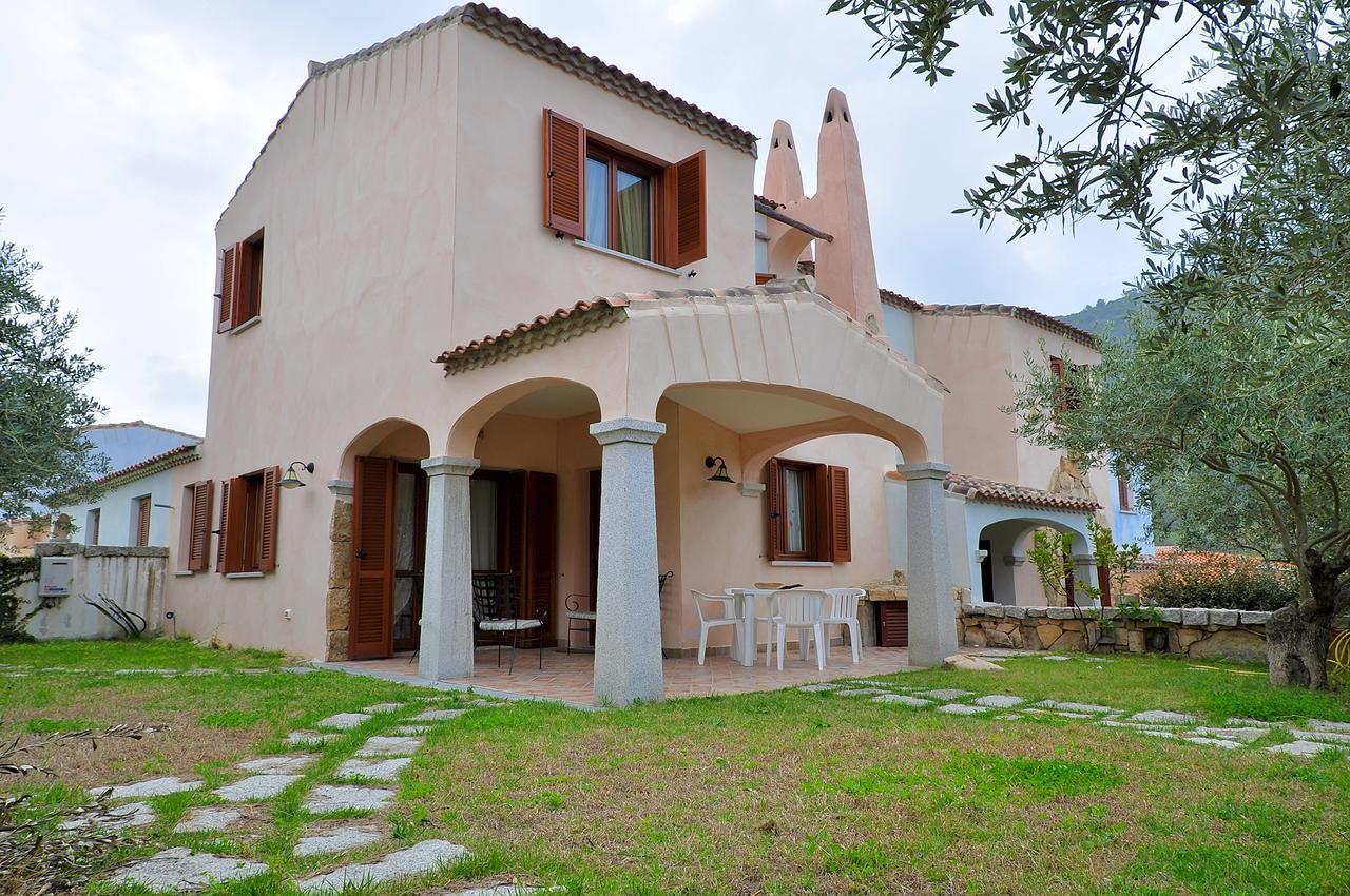 Villa I Ginepri Budoni Bagian luar foto
