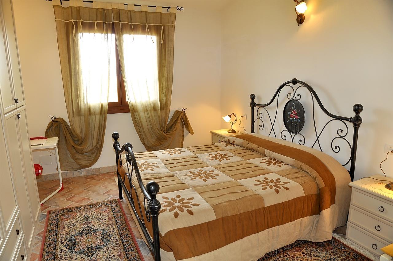 Villa I Ginepri Budoni Bagian luar foto