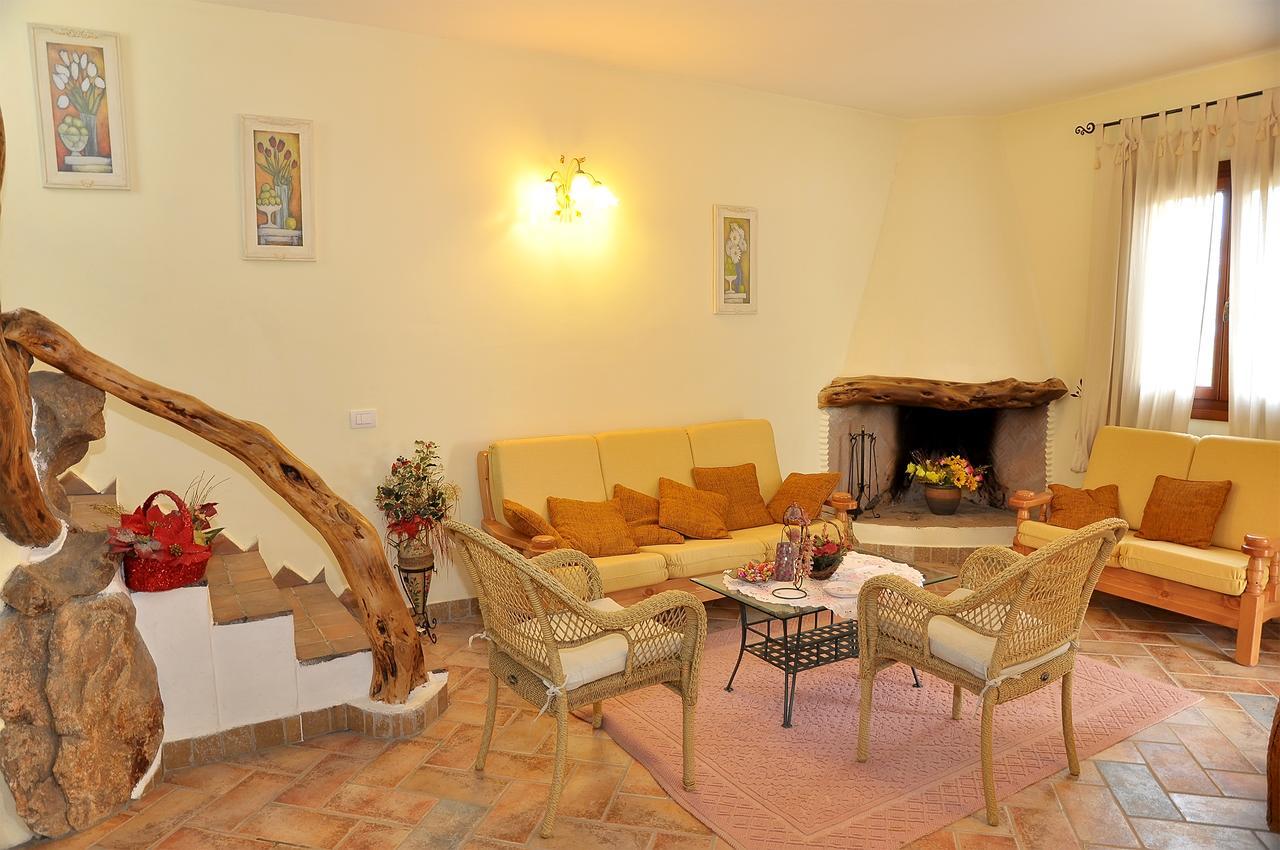 Villa I Ginepri Budoni Bagian luar foto